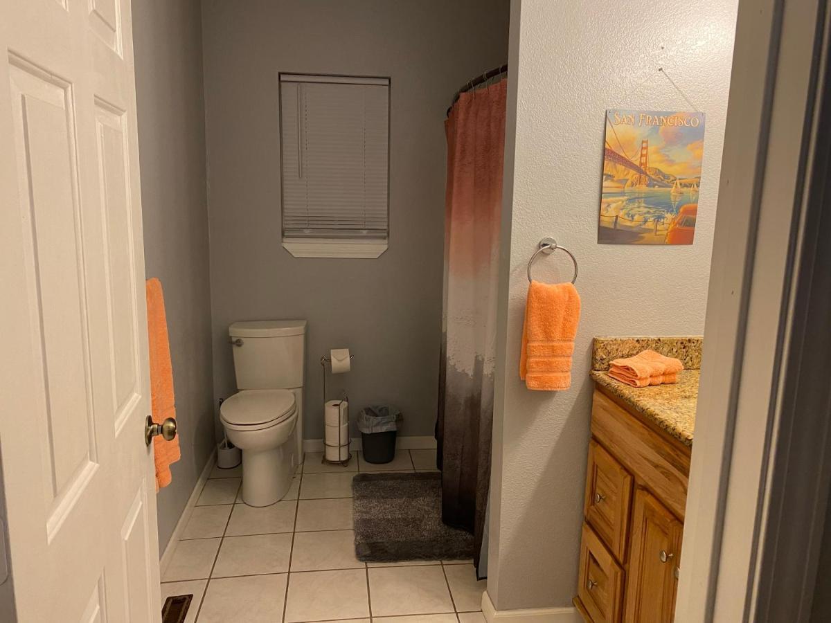 Cozy House With Large Free Parking On Premises Villa Springfield Exterior photo